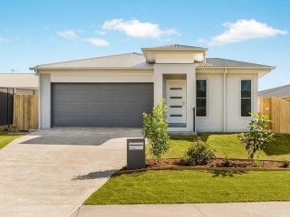 3-bedroom, 2-bathroom Home - Relaxed Hinterland Living with Coastal Convenience